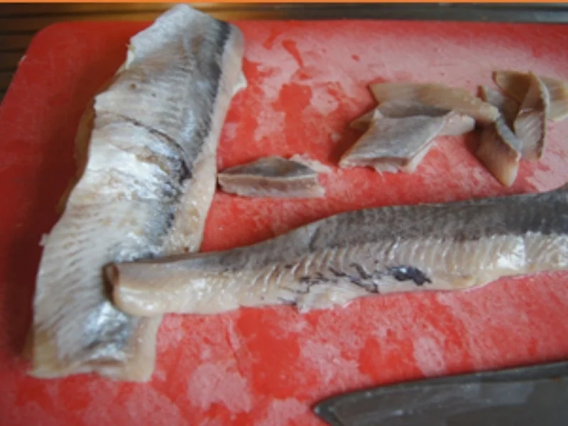 Matjesfiletsalat mit griechischen Joghurt und Kümmel-Pellkartoffeln - Rezept - Bild Nr. 14400