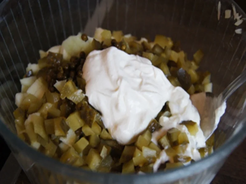 Matjesfiletsalat mit griechischen Joghurt und Kümmel-Pellkartoffeln - Rezept - Bild Nr. 14407