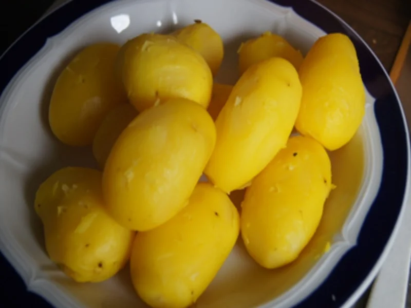 Matjesfiletsalat mit griechischen Joghurt und Kümmel-Pellkartoffeln - Rezept - Bild Nr. 14411