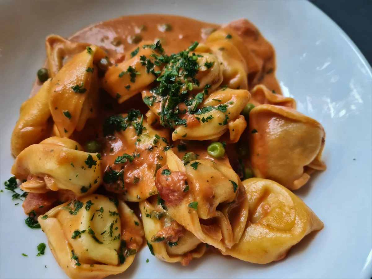 Rezept: Tortellini Tomaten Pfanne Bild Nr. 14391 Tortellini Tomaten Pfanne - Rezept - Bild Nr. 14391