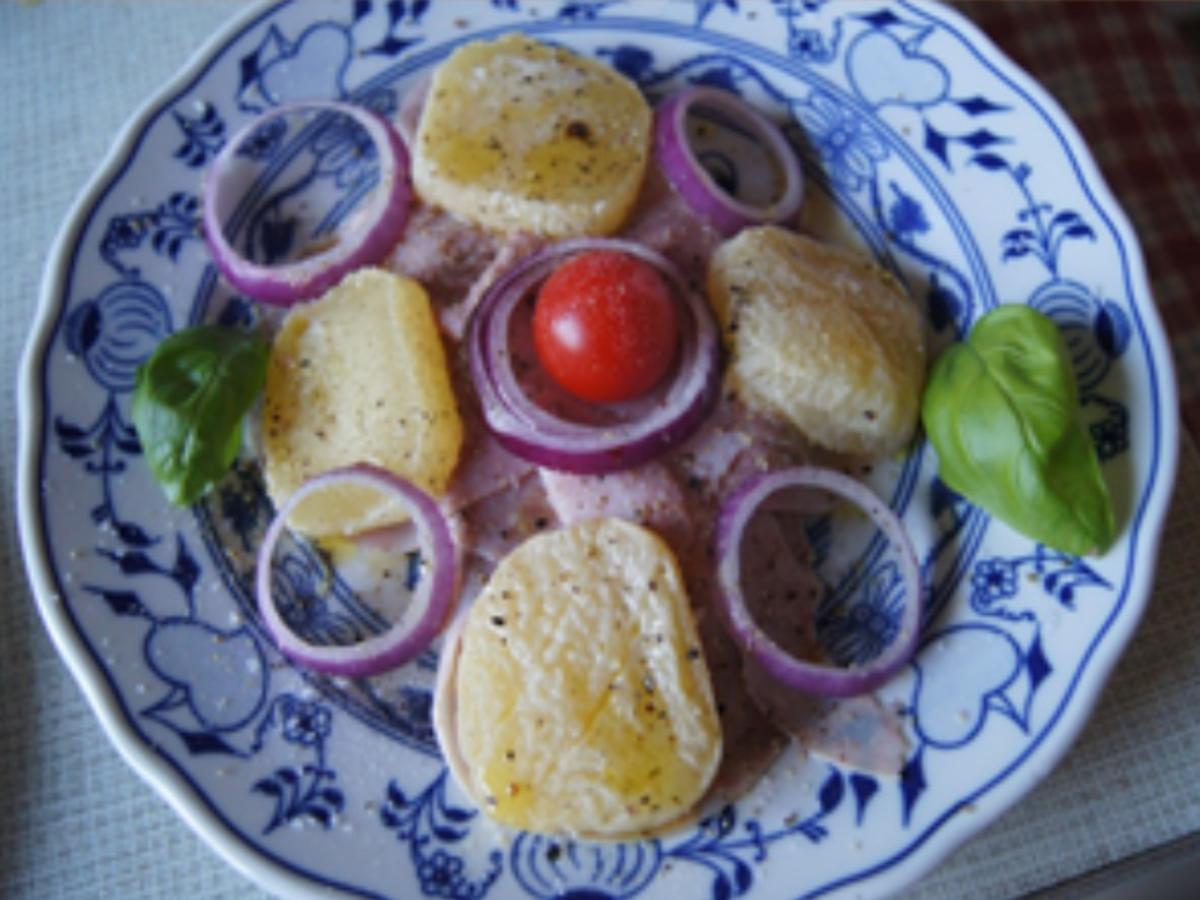 Geröstetes Bauernbrot mit Kochschinken und Harzer Käse - Rezept ...