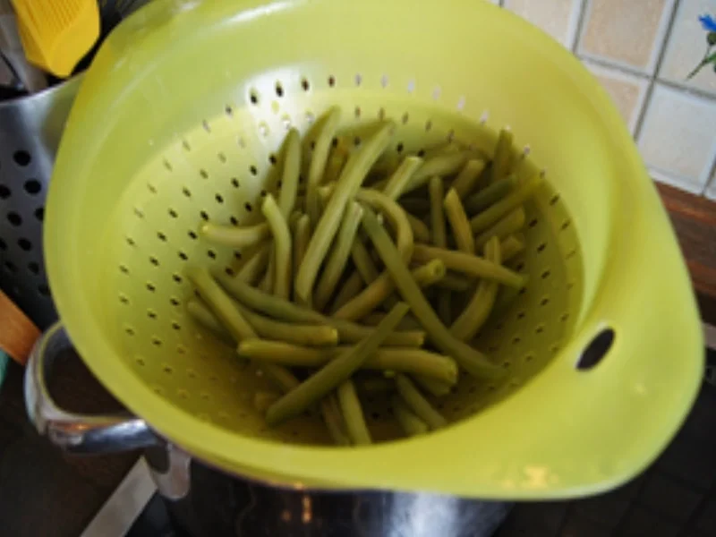 Rezept: Stielkotelett mit grünen Bohnen und Kartoffel Wedges Bild Nr. 14400 Stielkotelett mit grünen Bohnen und Kartoffel Wedges - Rezept - Bild Nr. 14400