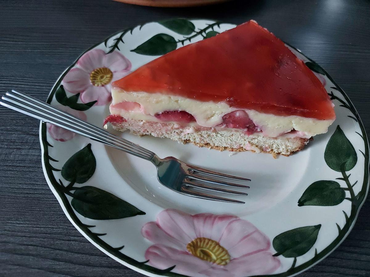 Mein(e) Erdbeerkuchen / Erdbeertorte - Rezept - Bild Nr. 14402