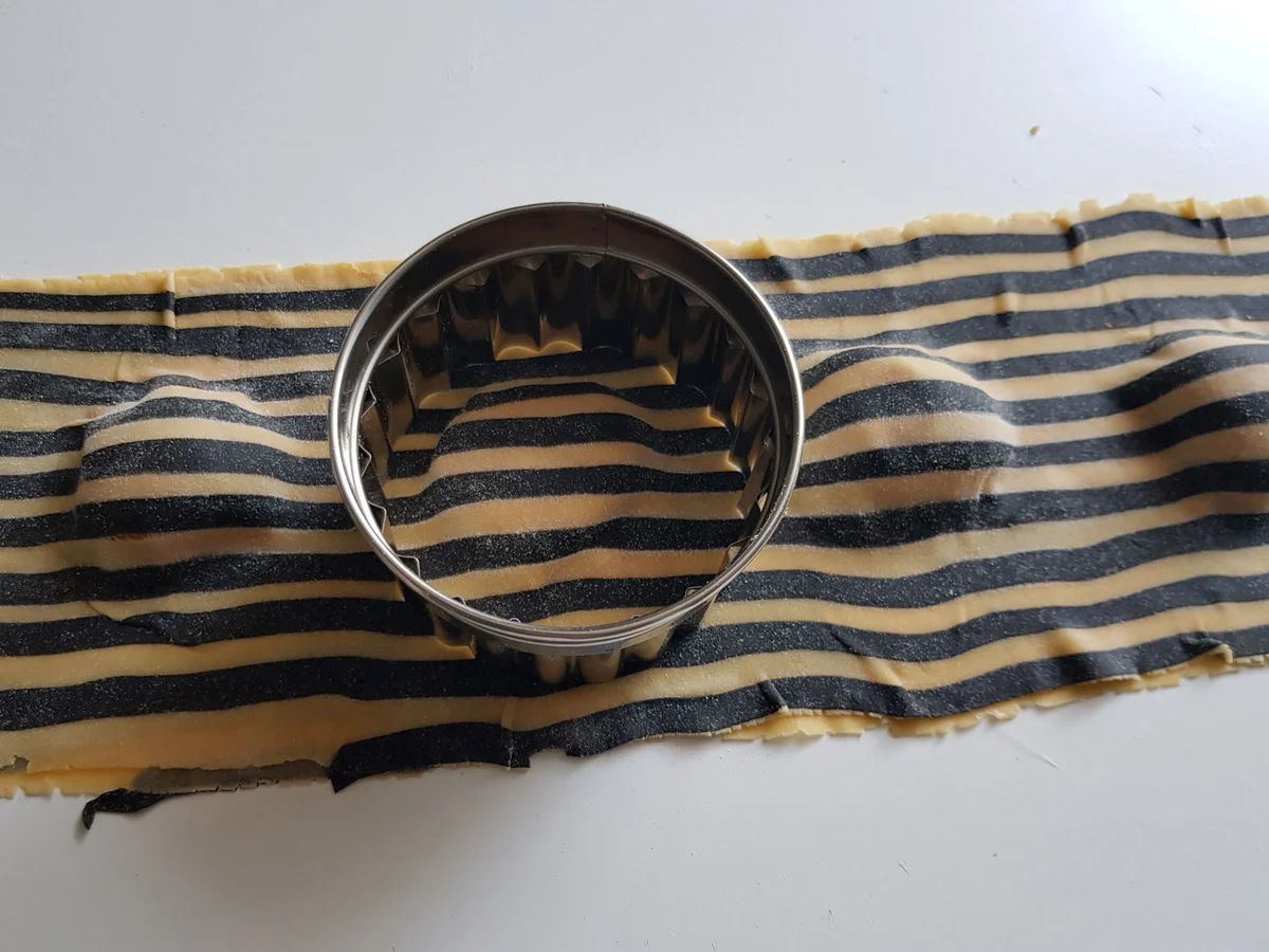 Rezept: XXL-Ravioli mit Kürbis-Füllung und Ricotta-Kürbis-Creme Bild Nr. 14395 XXL-Ravioli mit Kürbis-Füllung und Ricotta-Kürbis-Creme - Rezept - Bild Nr. 14395