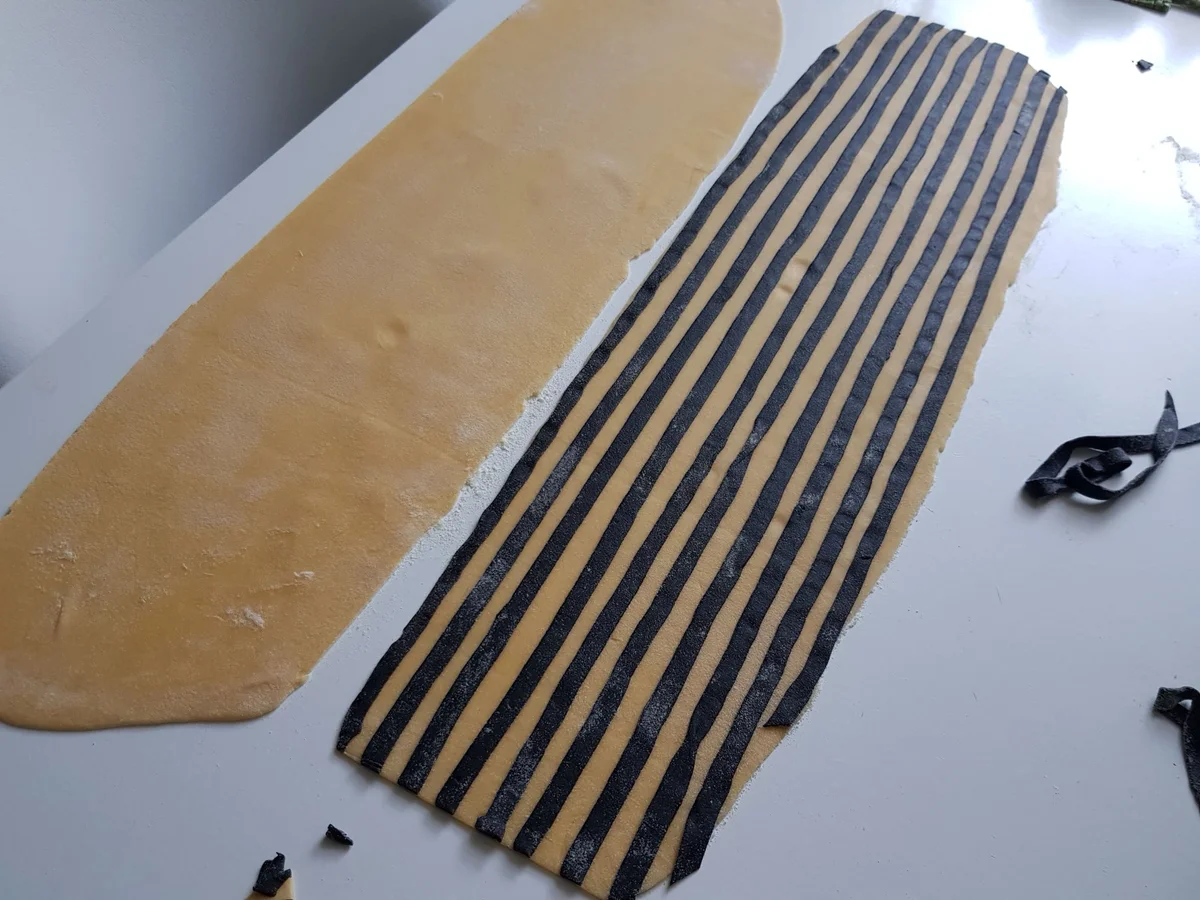 Rezept: XXL-Ravioli mit Kürbis-Füllung und Ricotta-Kürbis-Creme Bild Nr. 14399 XXL-Ravioli mit Kürbis-Füllung und Ricotta-Kürbis-Creme - Rezept - Bild Nr. 14399