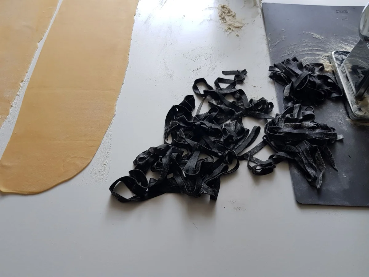 Rezept: XXL-Ravioli mit Kürbis-Füllung und Ricotta-Kürbis-Creme Bild Nr. 14401 XXL-Ravioli mit Kürbis-Füllung und Ricotta-Kürbis-Creme - Rezept - Bild Nr. 14401