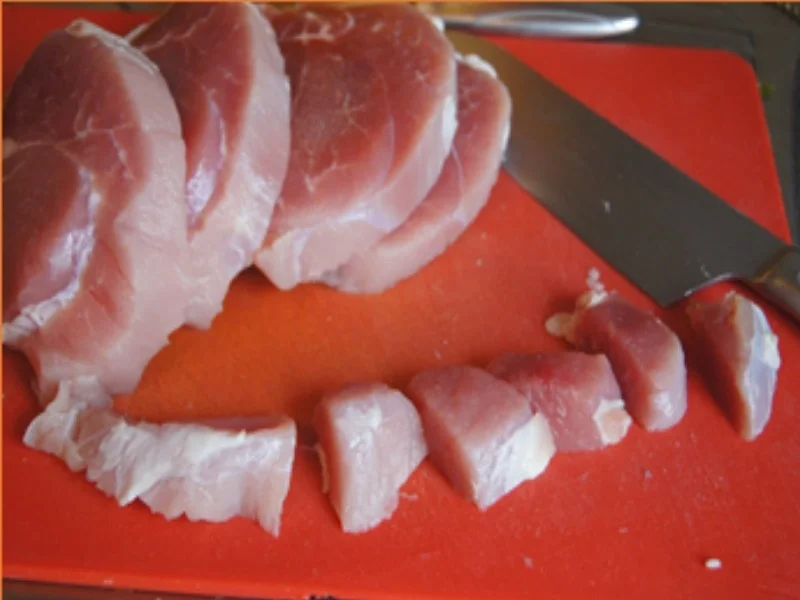 Schweinegulasch mit gemischten Gemüse und Drillingen - Rezept - Bild Nr. 14397