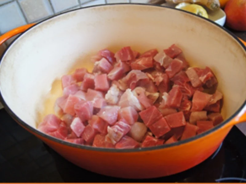 Schweinegulasch mit gemischten Gemüse und Drillingen - Rezept - Bild Nr. 14412