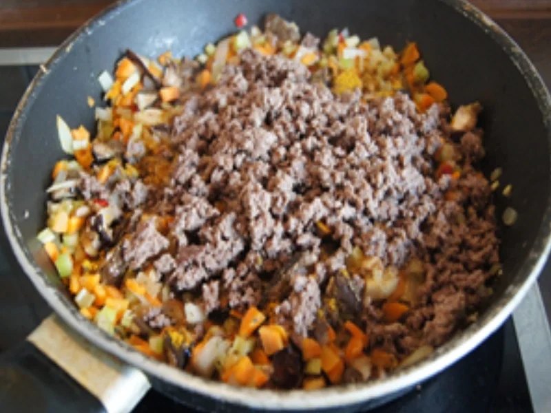 Gnocchi mit Rindermett, Gemüse und Waldpilzen - Rezept - Bild Nr. 10