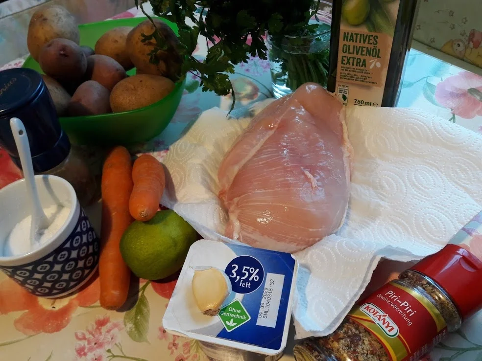 Rezept: Putenbrust mit Kartoffelwürfel und Möhrensalat Bild Nr. 4 Putenbrust mit Kartoffelwürfel und Möhrensalat - Rezept - Bild Nr. 4