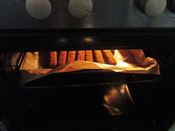 Fischstäbchen mit dicker Gemüsesoße - Rezept - Bild Nr. 14397