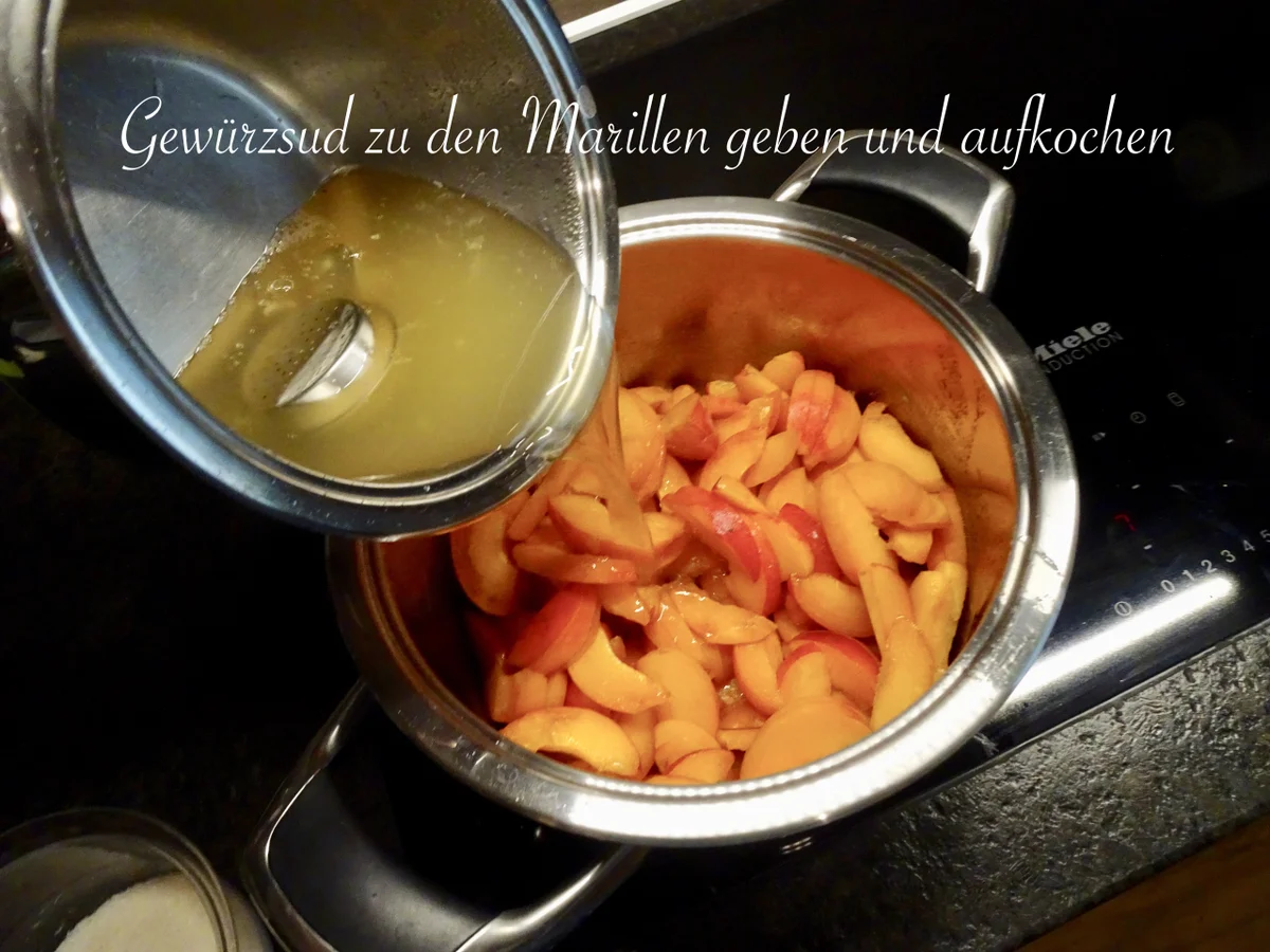 Marillen Gewürzkompott - in Gläser eingelegt - Rezept - Bild Nr. 14398