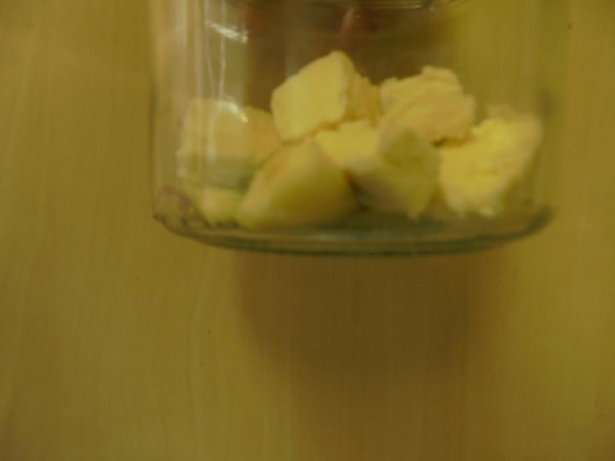 Eingelegter Hirtenkäse mit Knoblauch und Zitrone - Rezept - Bild Nr. 14397