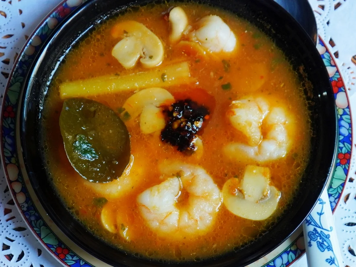 Fisch und Garnelensuppe "Legian" - Rezept - Bild Nr. 14411