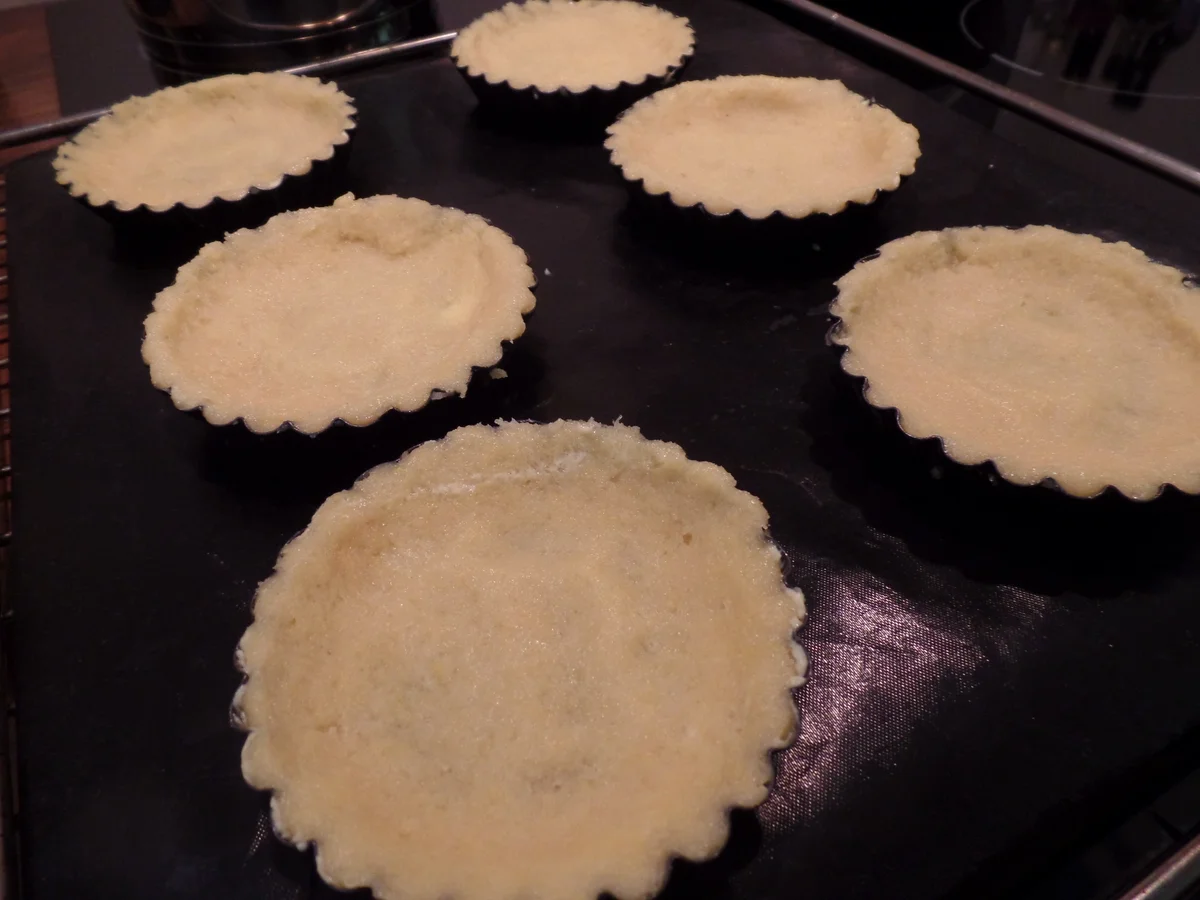 Beeren-Tartelettes mit Pistazien-Creme - Rezept - Bild Nr. 17