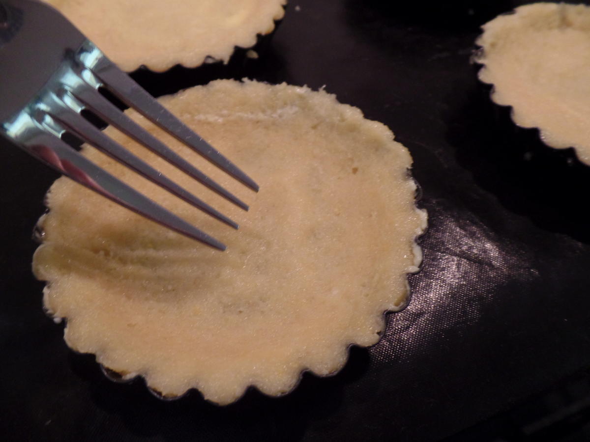 Beeren-Tartelettes mit Pistazien-Creme - Rezept - Bild Nr. 18