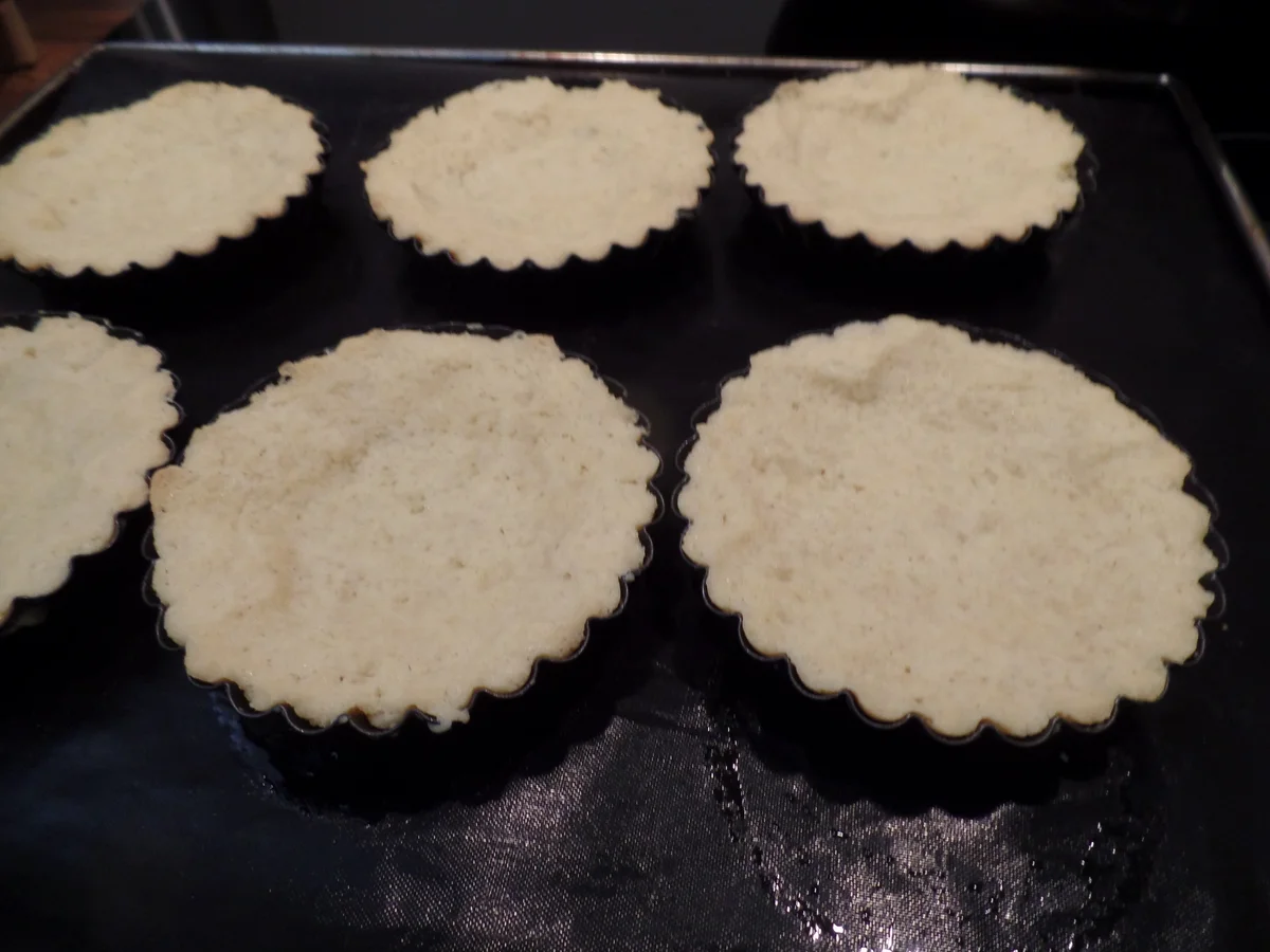 Beeren-Tartelettes mit Pistazien-Creme - Rezept - Bild Nr. 21