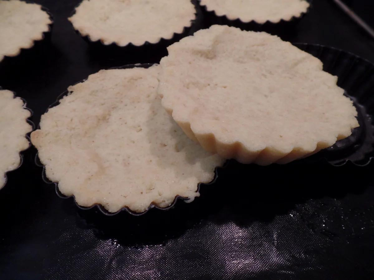 Beeren-Tartelettes mit Pistazien-Creme - Rezept - Bild Nr. 22