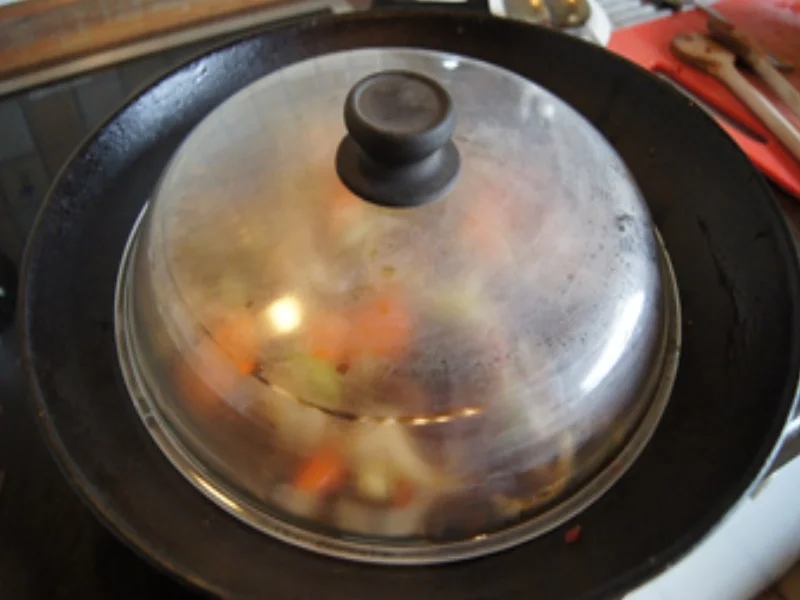 Rezept: Rindfleisch mit Möhren-Zwiebel-Gemüse im Wok und Basmatireis Bild Nr. 12 Rindfleisch mit Möhren-Zwiebel-Gemüse im Wok und Basmatireis - Rezept - Bild Nr. 12