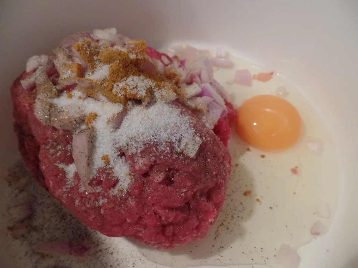 Rezept: Hackfleisch-Wirsing-Pizza Bild Nr. 14428 Hackfleisch-Wirsing-Pizza - Rezept - Bild Nr. 14428