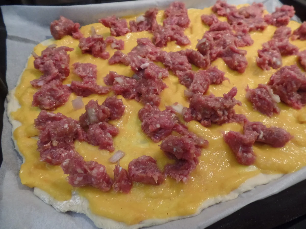 Rezept: Hackfleisch-Wirsing-Pizza Bild Nr. 14432 Hackfleisch-Wirsing-Pizza - Rezept - Bild Nr. 14432