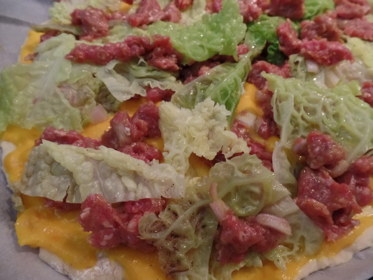 Rezept: Hackfleisch-Wirsing-Pizza Bild Nr. 14433 Hackfleisch-Wirsing-Pizza - Rezept - Bild Nr. 14433