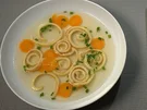 Rezept: Rinderbrühe mit Flädle Bild Nr. 14425 Rinderbrühe mit Flädle - Rezept - Bild Nr. 14425