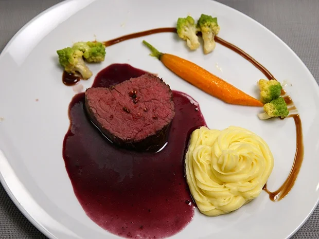 Filet vom Rind, Püree und Gemüse - Rezept - Bild Nr. 14426