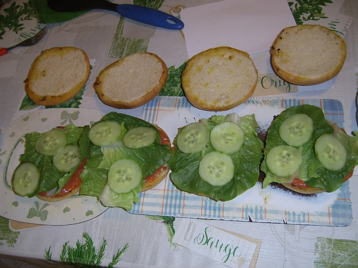 Käse-Hullersemmel mit Gemüse - Rezept - Bild Nr. 14435