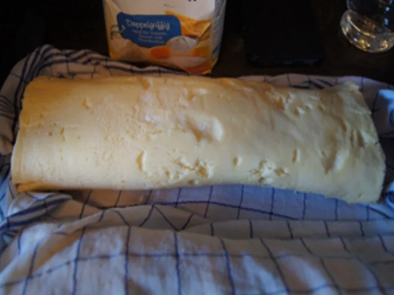 Rezept: Biskuitrolle mit Himbeeren Bild Nr. 14435 Biskuitrolle mit Himbeeren - Rezept - Bild Nr. 14435