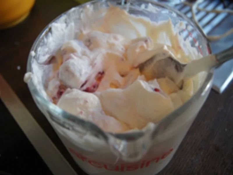 Rezept: Biskuitrolle mit Himbeeren Bild Nr. 14437 Biskuitrolle mit Himbeeren - Rezept - Bild Nr. 14437