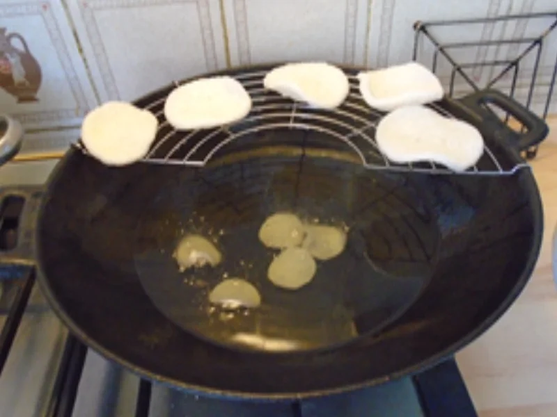 Rippchen mit süß-sauer-Sauce, Krupuk und Basmatireis - Rezept - Bild Nr. 14435