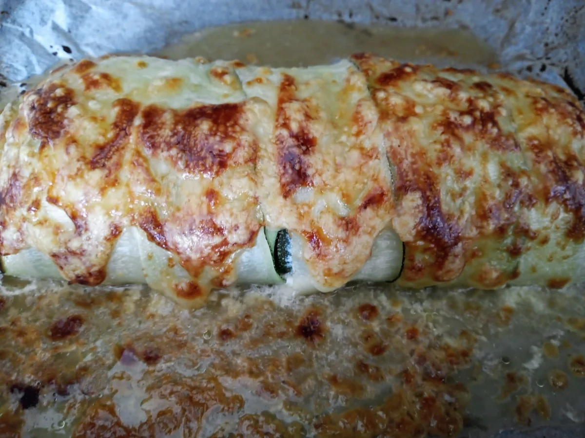 Spätsommerliche Zucchini-Rolle zur kochbar Challenge August 2021 - Rezept - Bild Nr. 14437