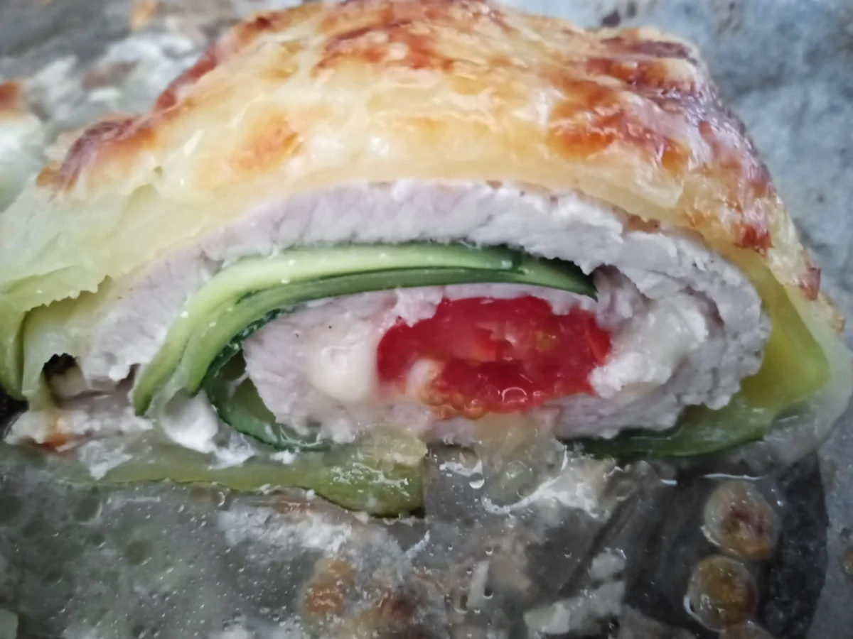 Spätsommerliche Zucchini-Rolle zur kochbar Challenge August 2021 - Rezept - Bild Nr. 14438