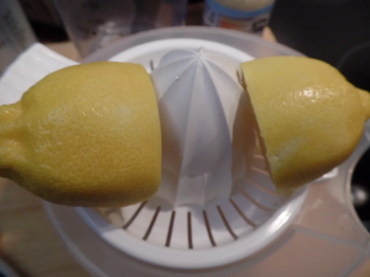 Tartelettes mit Zitronencreme und Baisertupfen - Rezept - Bild Nr. 14442