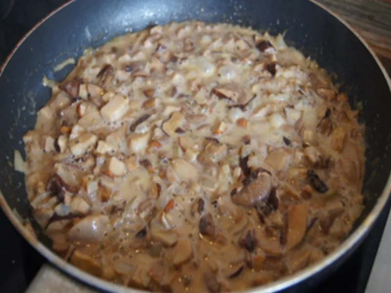 Bandnudelpasta mit Waldpilzen und gemischten Salat - Rezept - Bild Nr. 9