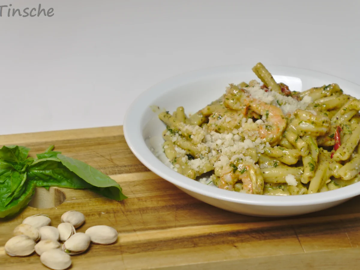 Pasta con Pesto di Pistacchie e Gamberi - Rezept - Bild Nr. 14463
