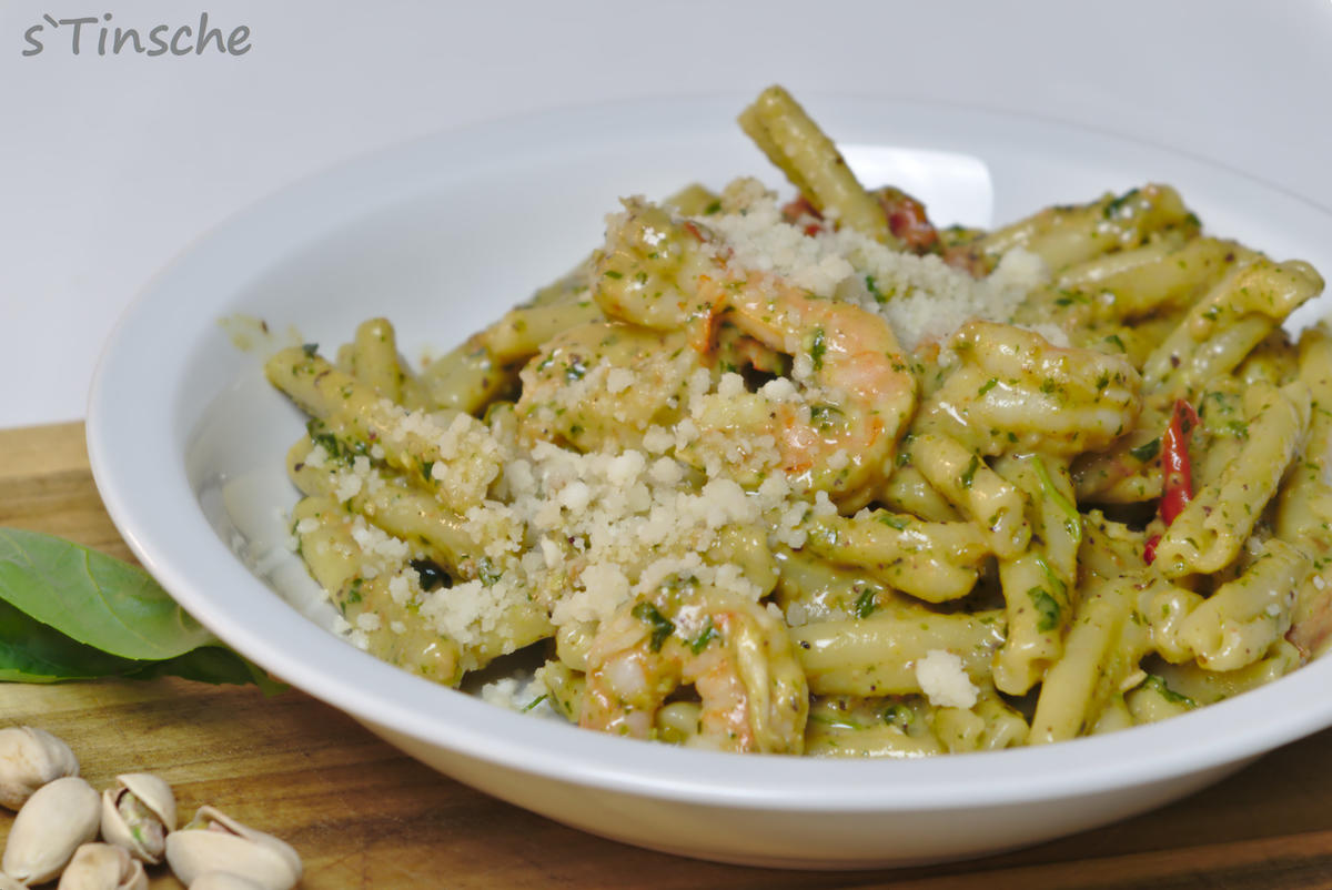 Pasta con Pesto di Pistacchie e Gamberi - Rezept - Bild Nr. 14465