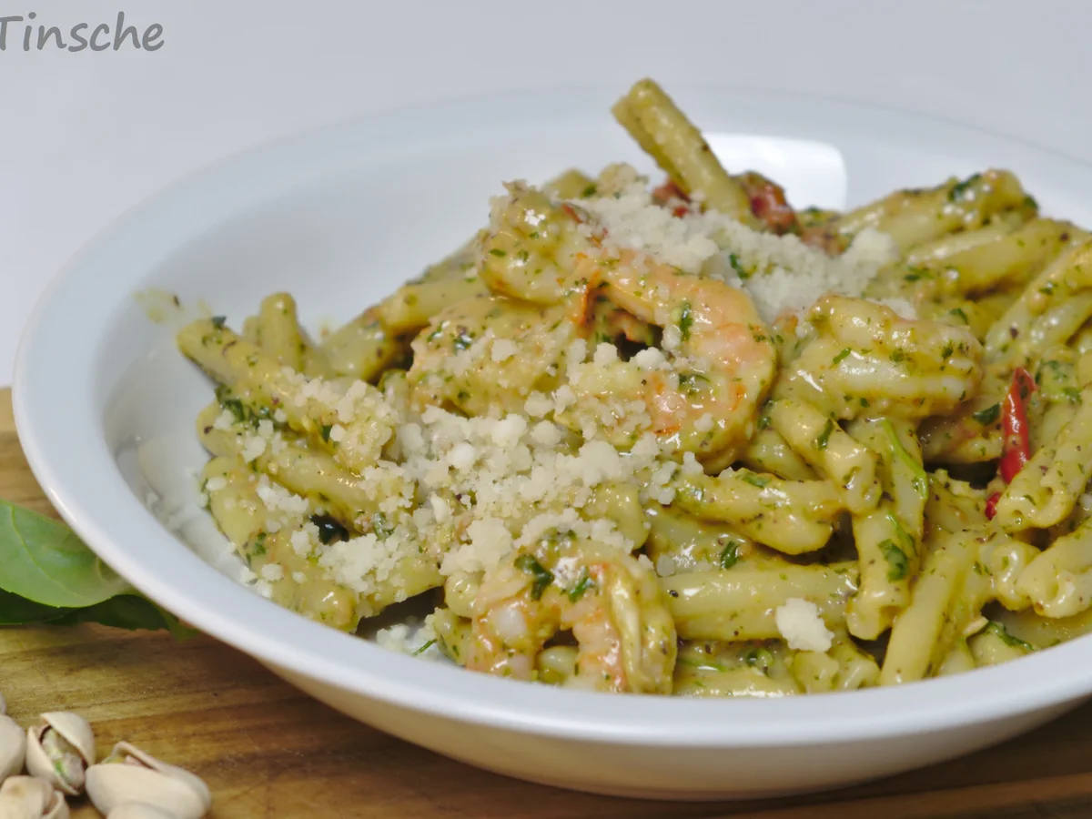 Pasta con Pesto di Pistacchie e Gamberi - Rezept - Bild Nr. 14465