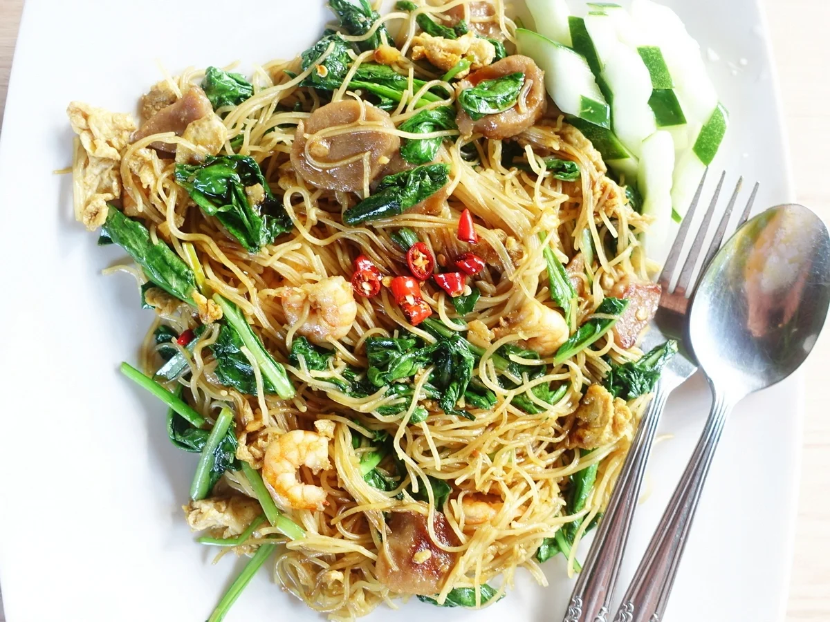 Gebratene Glasnudeln ala Taman Griya -- Bihun Goreng Seafood - Rezept - Bild Nr. 14461