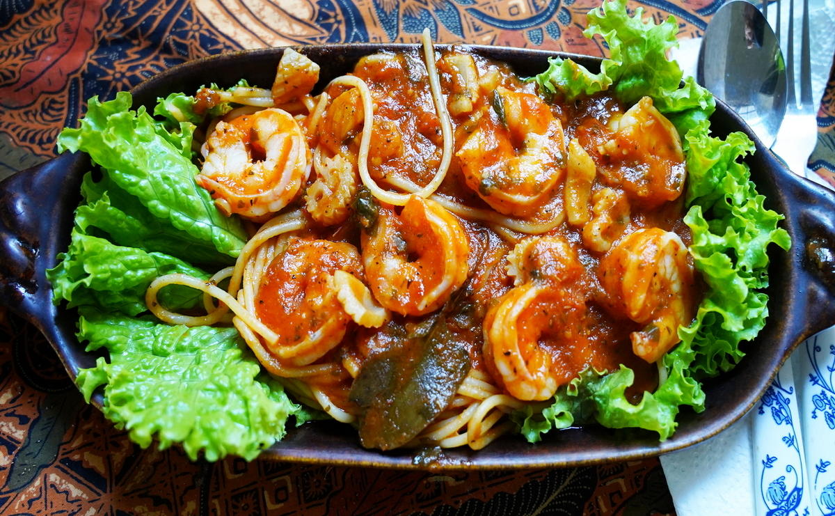 Spagetti mit Tomatensauce und Meeresfruechten - Spagetti allo Scoglio - Rezept - Bild Nr. 14460