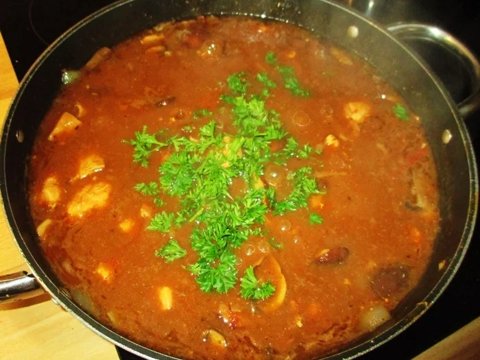 Hähnchen-Champignon-Gulasch - Rezept - Bild Nr. 14462