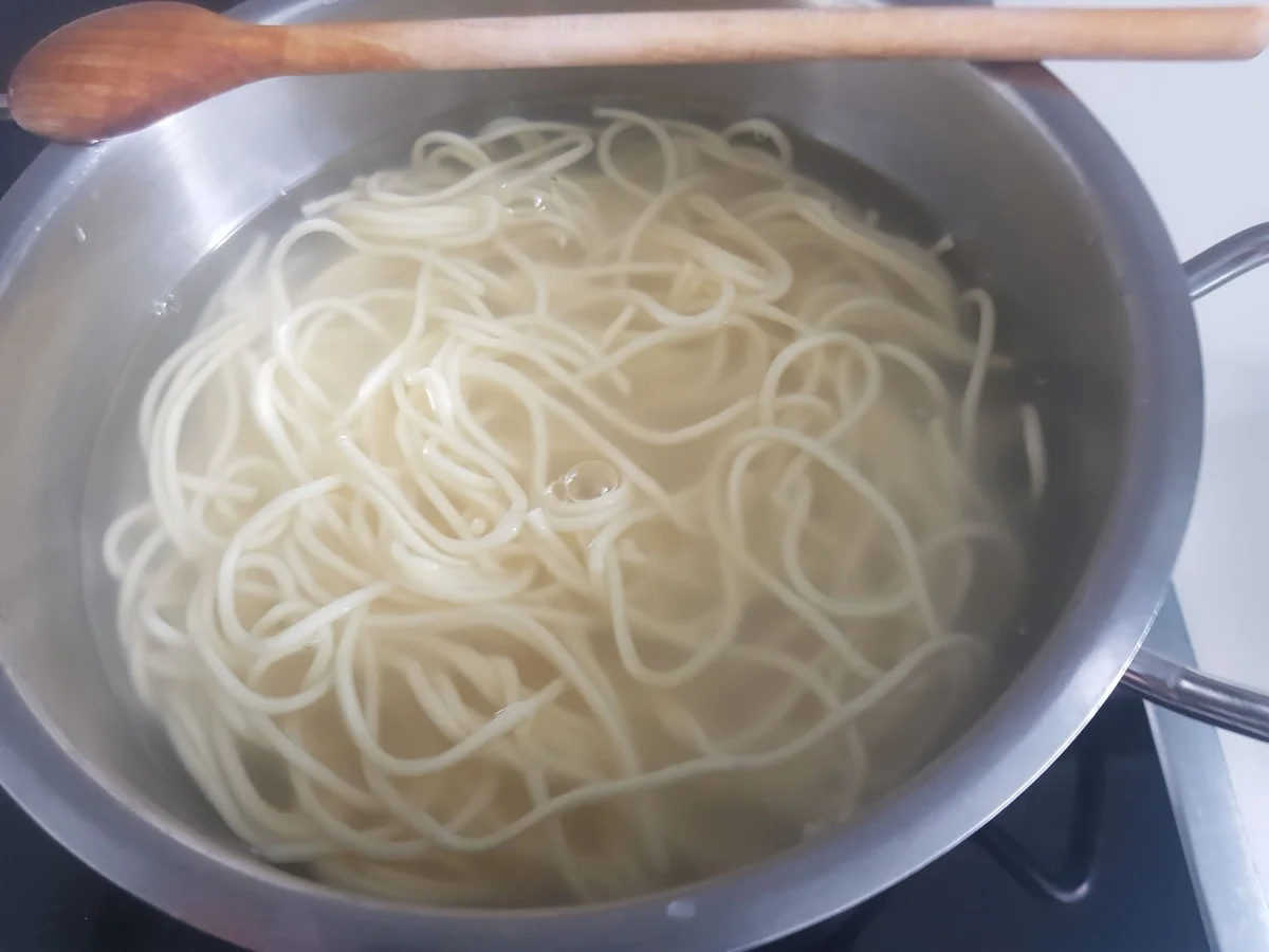 Lemon-Chicken mit Nudeln aus dem Wok - Rezept - Bild Nr. 14471