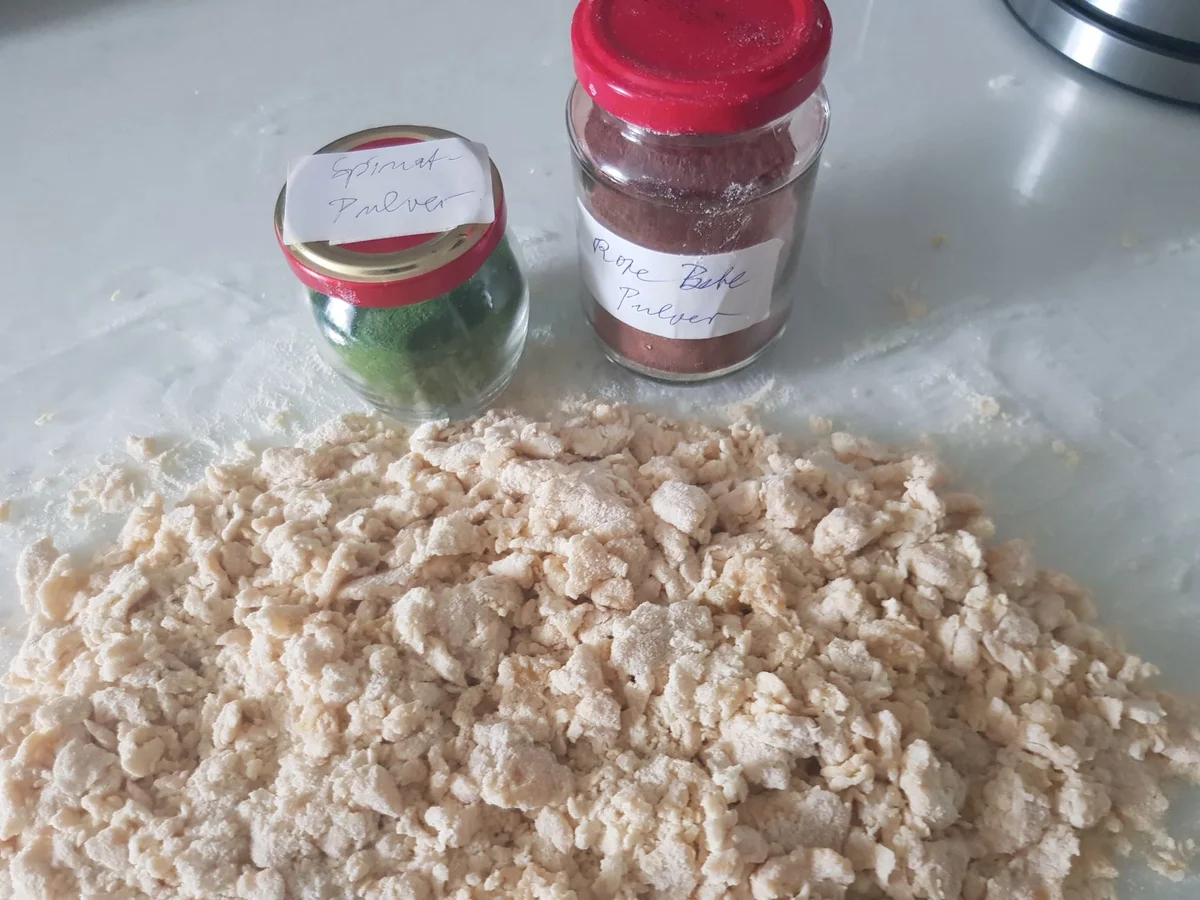 Pappardelle "tri color" aglio e olio - Rezept - Bild Nr. 14467