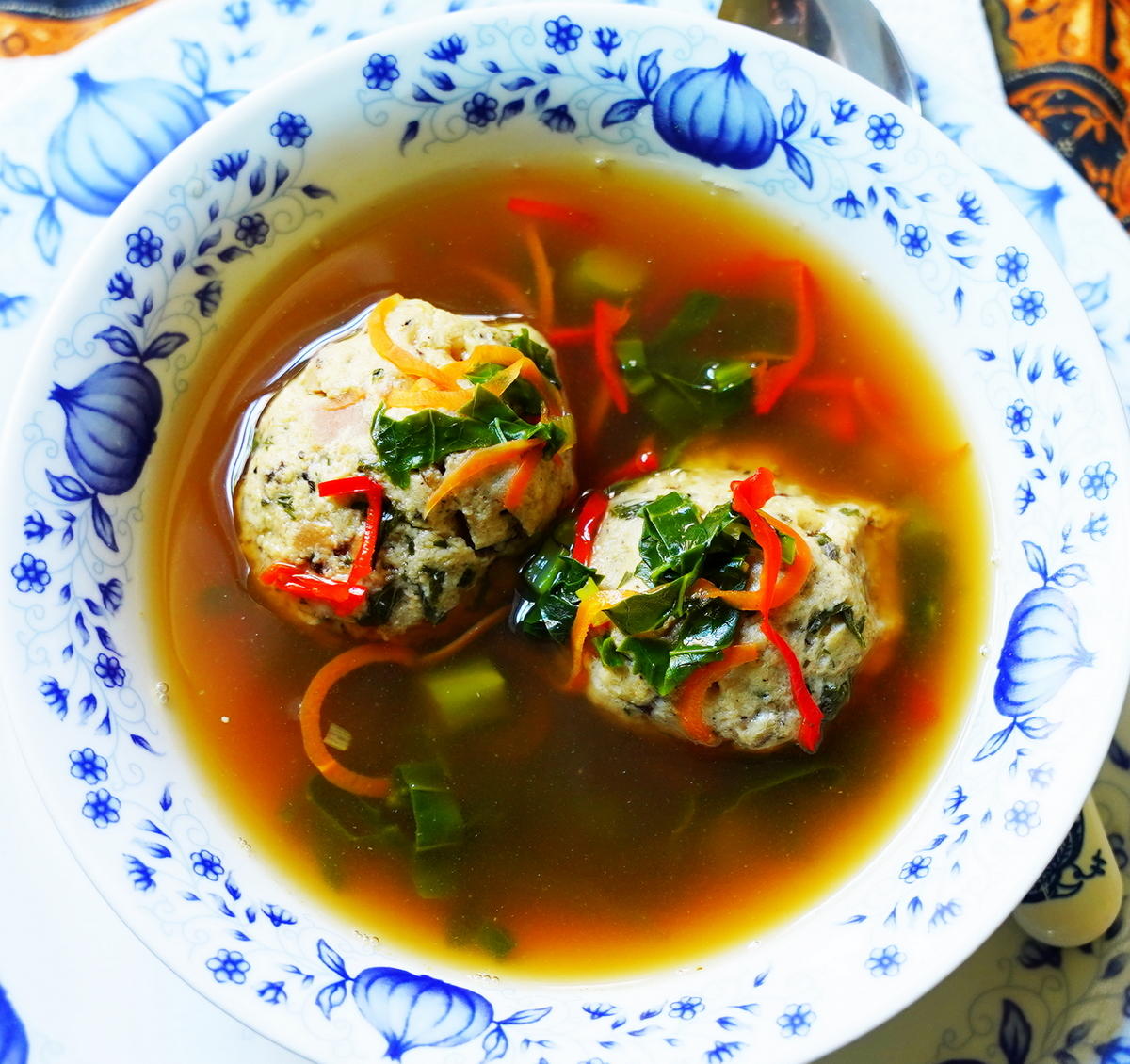 Speckknödelsuppe mit Gemüse - Rezept mit Bild - kochbar.de