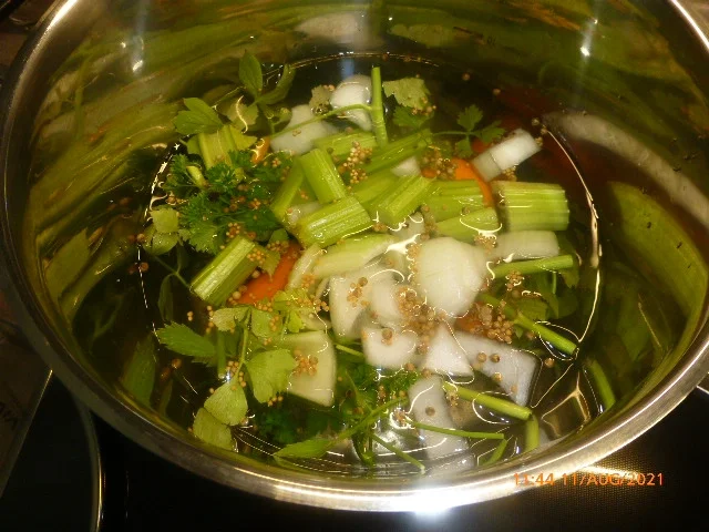 Rezept: Poularde mit Thunfischsauce Bild Nr. 14461 Poularde mit Thunfischsauce - Rezept - Bild Nr. 14461