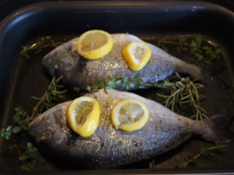 Rezept: Gebackene Dorade mit Zucchini-Spaghetti Bild Nr. 4 Gebackene Dorade mit Zucchini-Spaghetti - Rezept - Bild Nr. 4