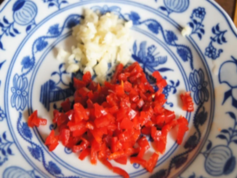 Rezept: Gebackene Dorade mit Zucchini-Spaghetti Bild Nr. 10 Gebackene Dorade mit Zucchini-Spaghetti - Rezept - Bild Nr. 10