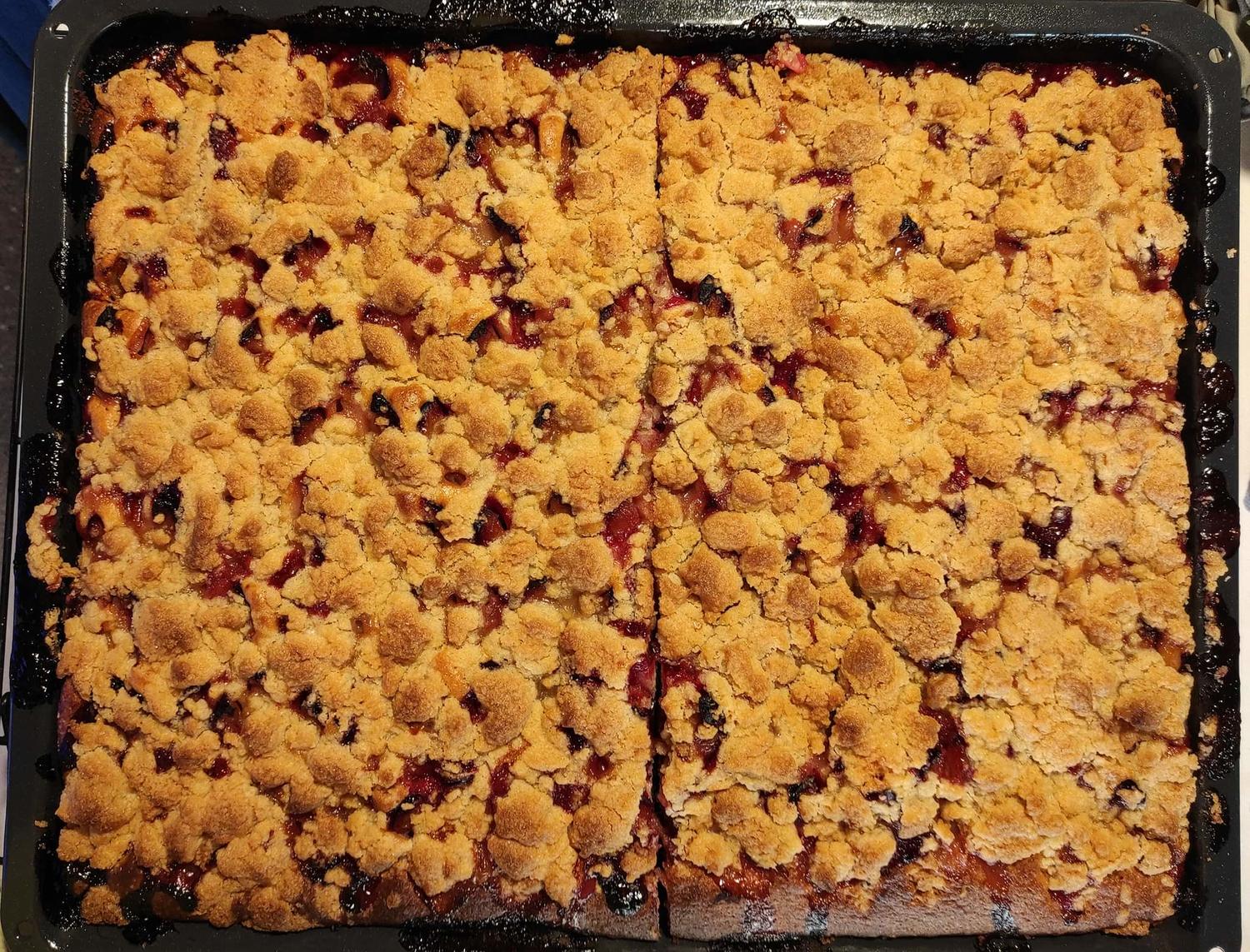 Zwetschgen-Streusel-Blechkuchen - Rezept - kochbar.de