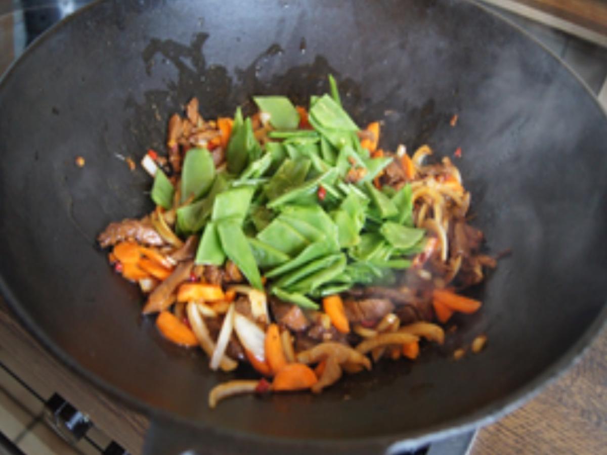 Nudeln chow mein - Rezept - Bild Nr. 14479